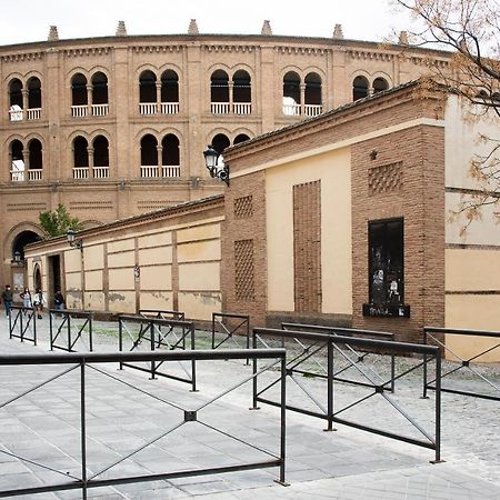 Duerme Junto A La Plaza De Toros De Granada. Apartment Exterior photo